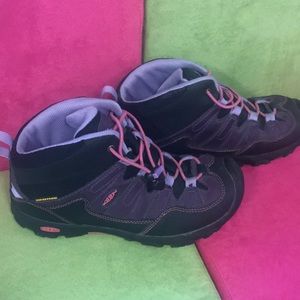 Girls Keen Hiking Boots